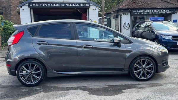 Used Ford Fiesta 2016 for sale - 75522307: Photo 2