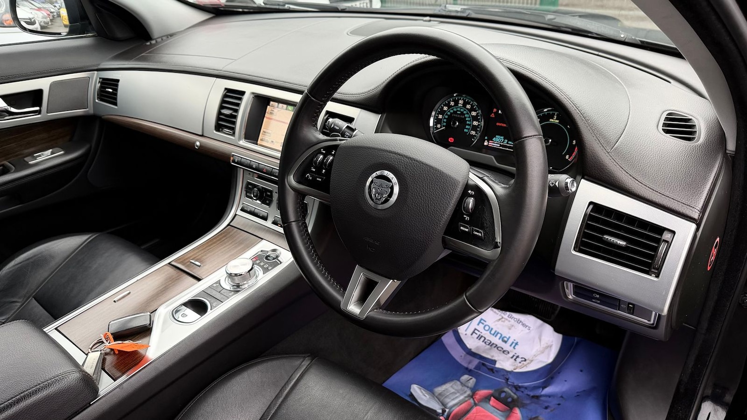 Used Jaguar XF 2013 for sale - 77256577: Photo 12