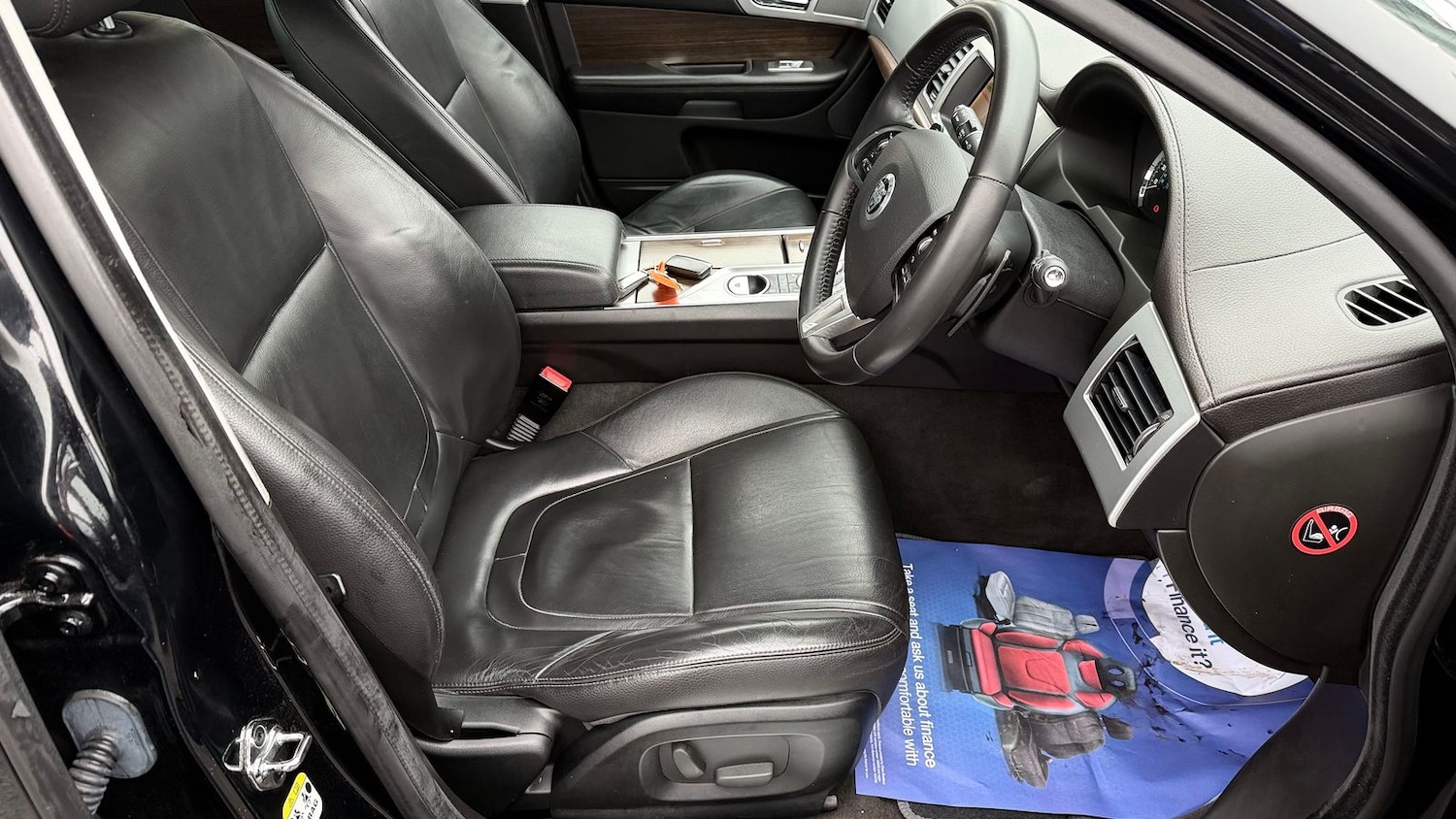 Used Jaguar XF 2013 for sale - 77256577: Photo 13