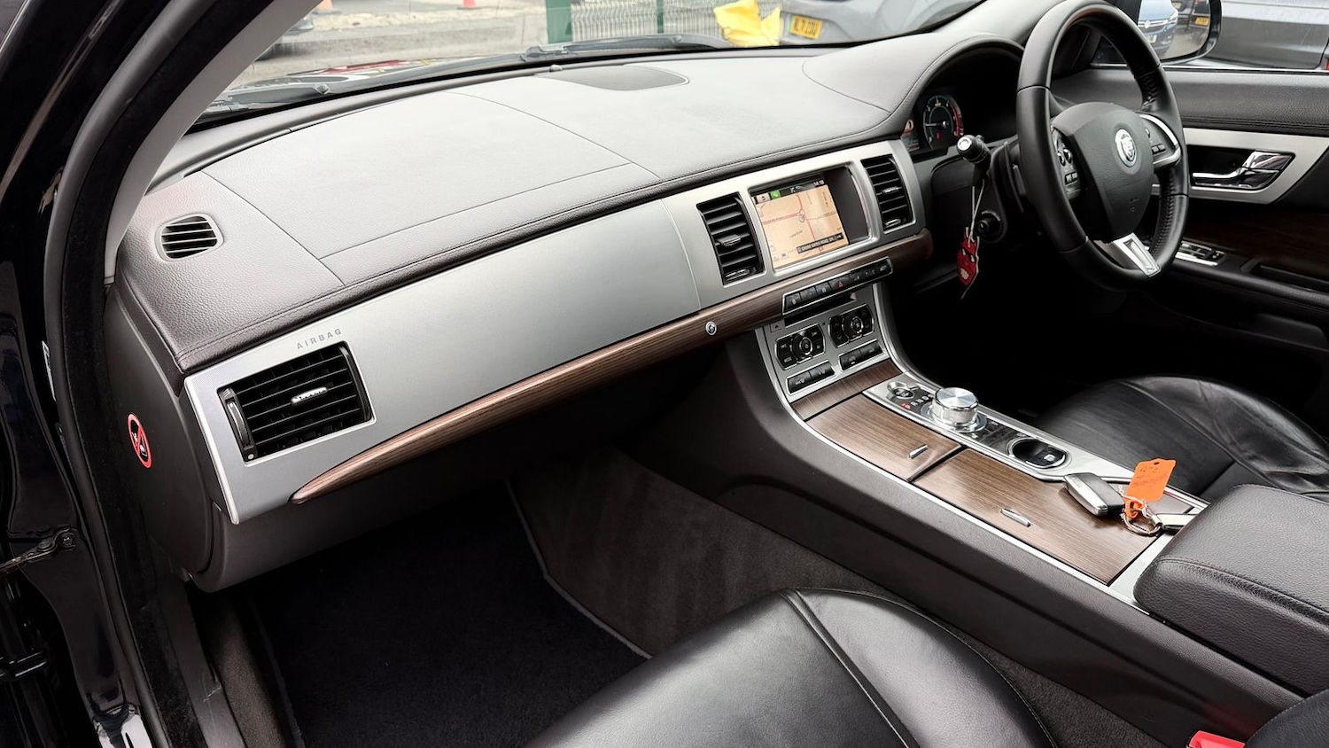 Used Jaguar XF 2013 for sale - 77256577: Photo 16