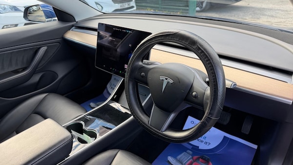 Used Tesla Model 3 2019 for sale - 76190894: Photo 14