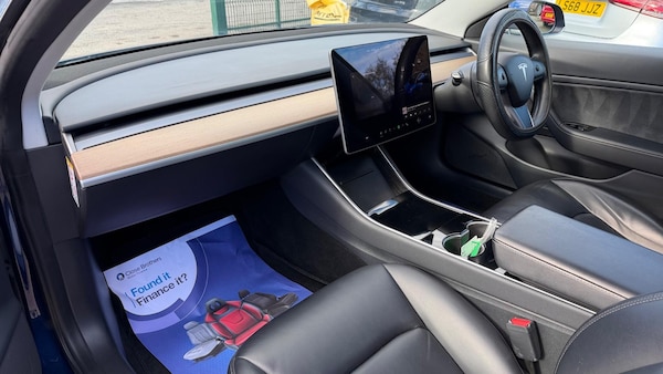 Used Tesla Model 3 2019 for sale - 76190894: Photo 17