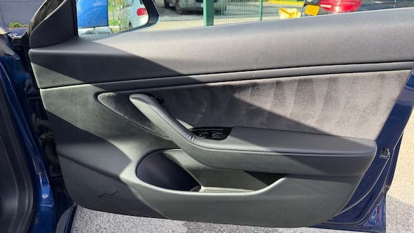 Used Tesla Model 3 2019 for sale - 76190894: Photo 27