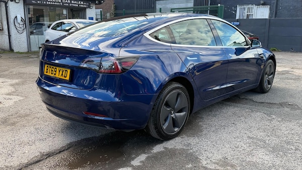 Used Tesla Model 3 2019 for sale - 76190894: Photo 4
