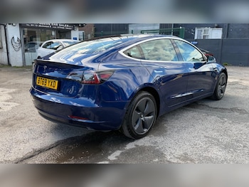 Used Tesla Model 3 2019 for sale - 76190894: Photo