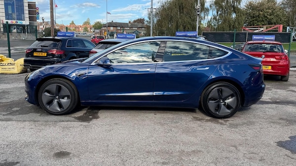 Used Tesla Model 3 2019 for sale - 76190894: Photo 7