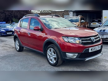 Used Dacia Sandero Stepway 2015 for sale - 76044238: Photo