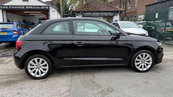 Used Audi A1 2013 for sale - 76271846: Photo 2