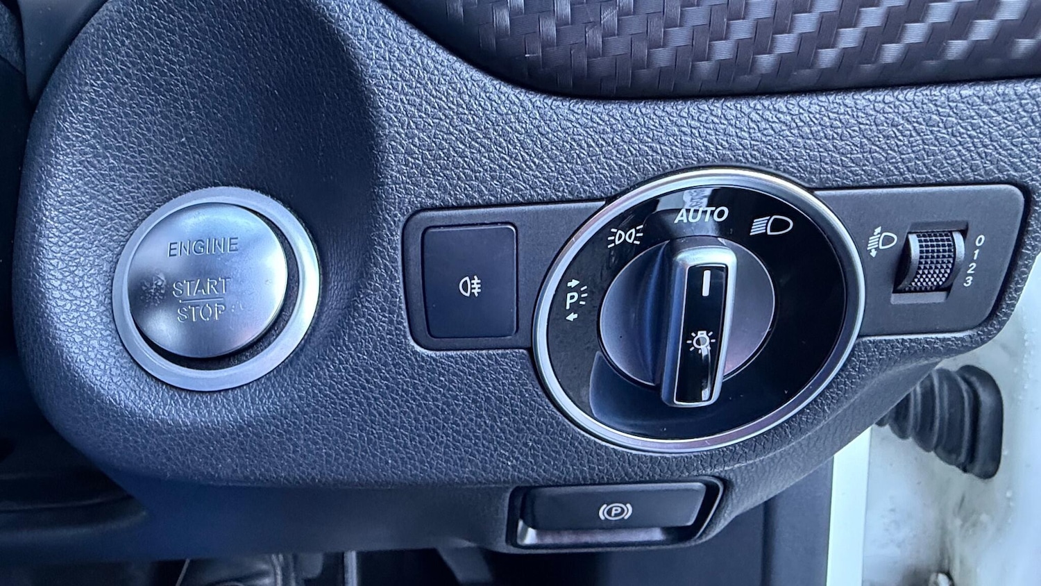 Used Mercedes-Benz A-Class 2017 for sale - 76795024: Photo 33