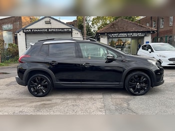 Used Peugeot 2008 2017 for sale - 76124877: Photo