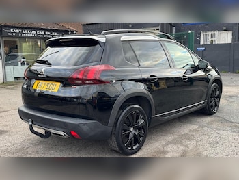 Used Peugeot 2008 2017 for sale - 76124877: Photo