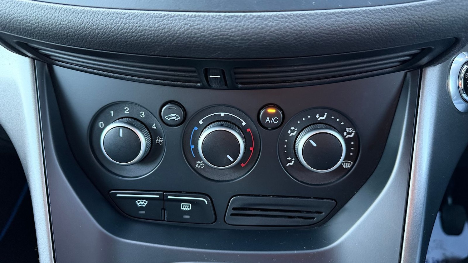 Used Ford Kuga 2014 for sale - 77755909: Photo 22