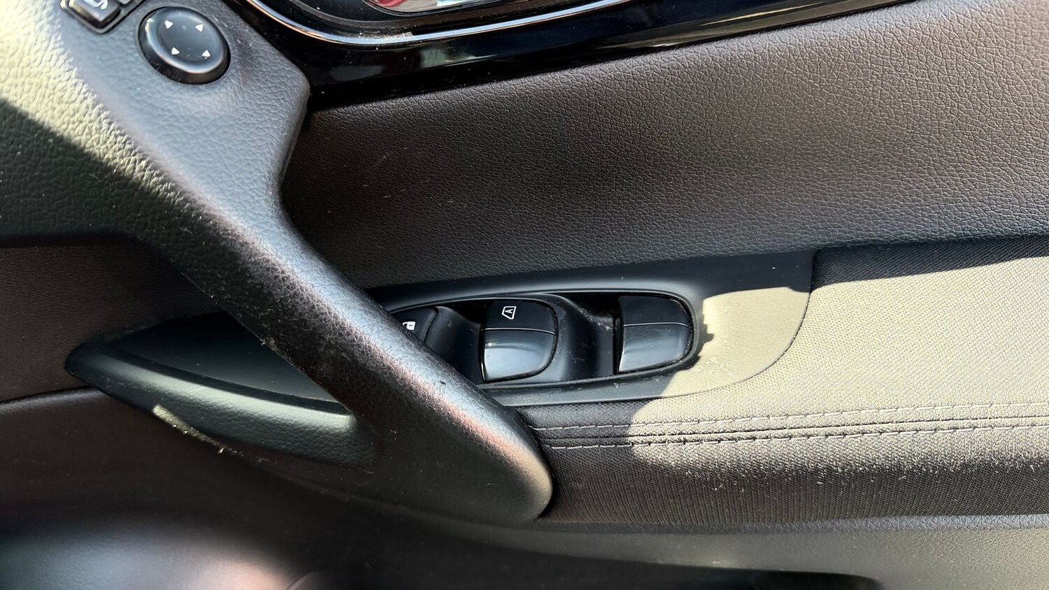 Used Nissan Qashqai 2015 for sale - 78117930: Photo 28