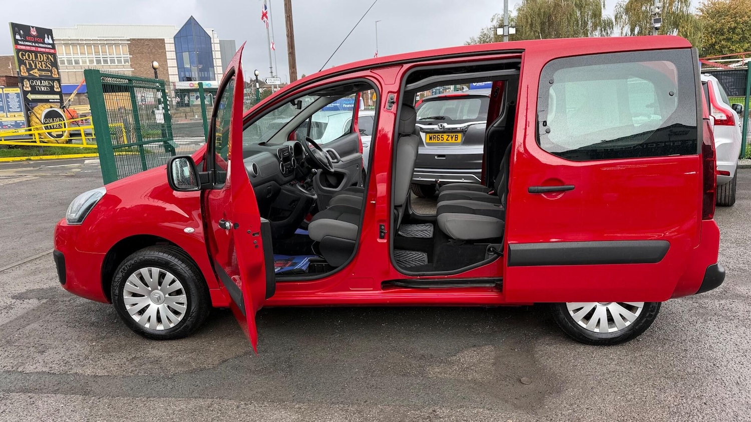 Used Citroen Berlingo 2015 for sale - 76327979: Photo 32