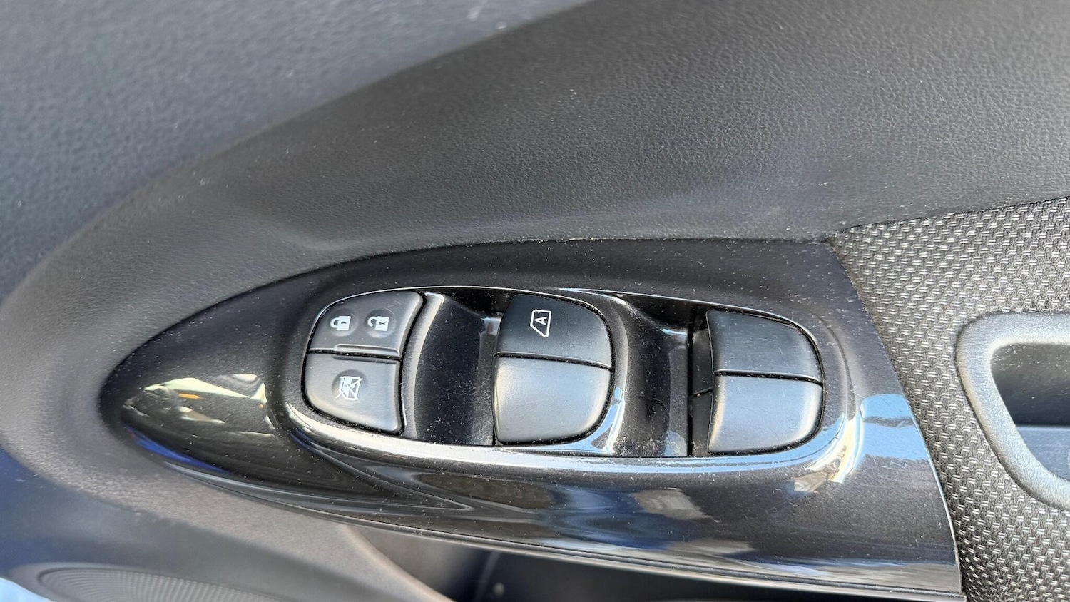 Used Nissan Juke 2015 for sale - 76389997: Photo 31