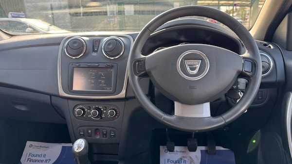 Used Dacia Sandero Stepway 2014 for sale - 75416875: Photo 11