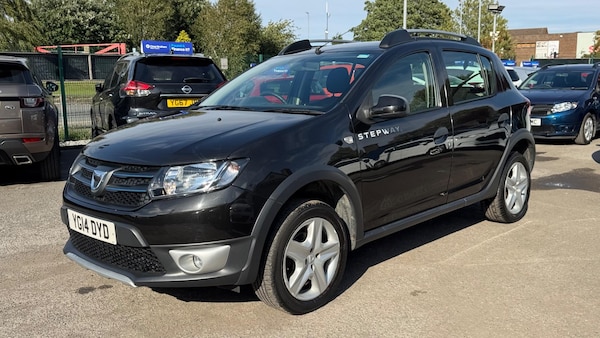 Used Dacia Sandero Stepway 2014 for sale - 75416875: Photo 8