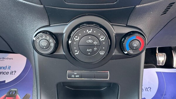 Used Ford Fiesta 2017 for sale - 75522309: Photo 23