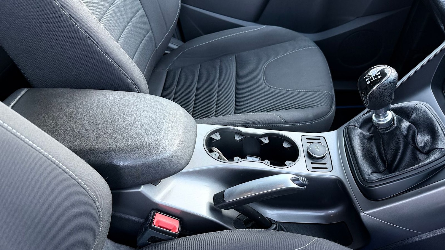 Used Ford Kuga 2014 for sale - 78022667: Photo 30