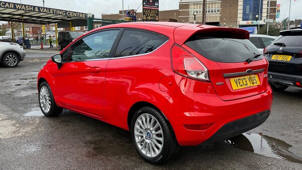 Used Ford Fiesta 2013 for sale - 76176225: Photo 6