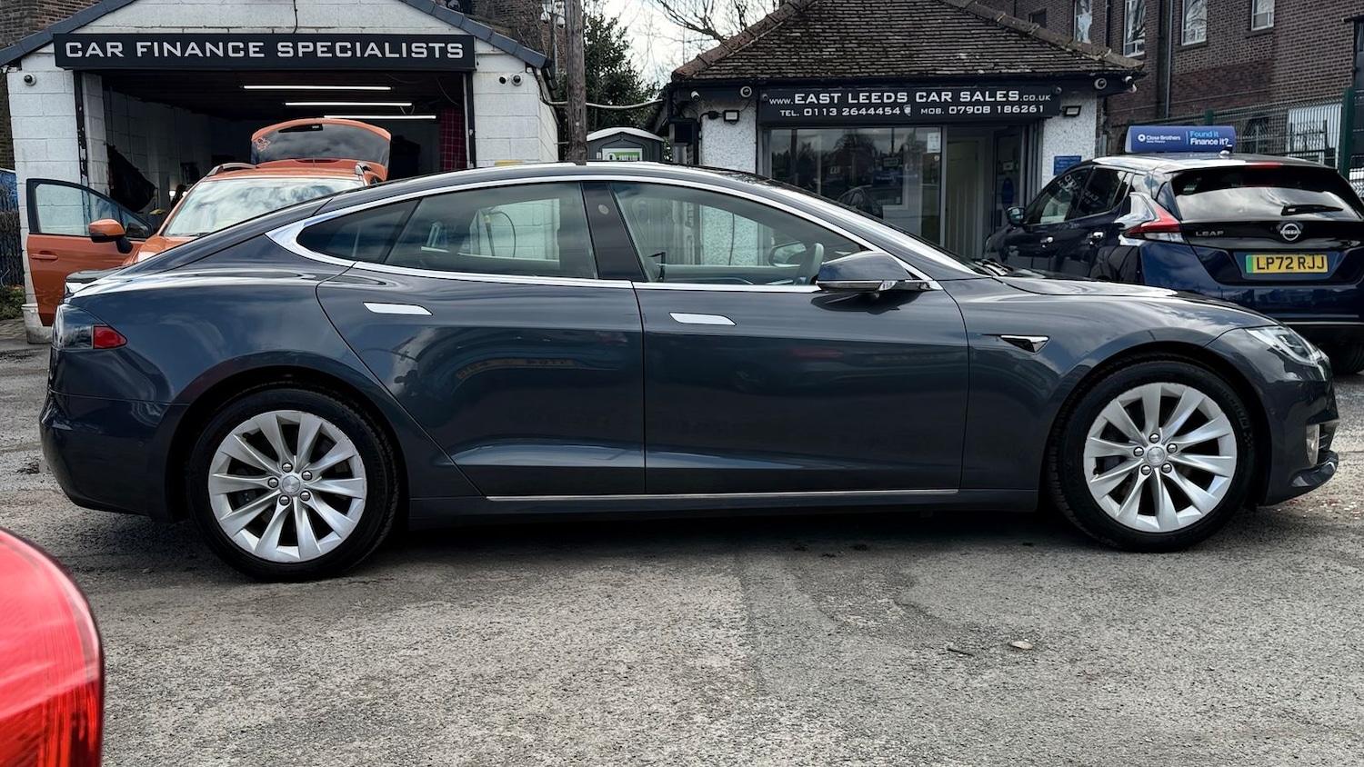 Used Tesla Model S 2017 for sale - 78088725: Photo 2