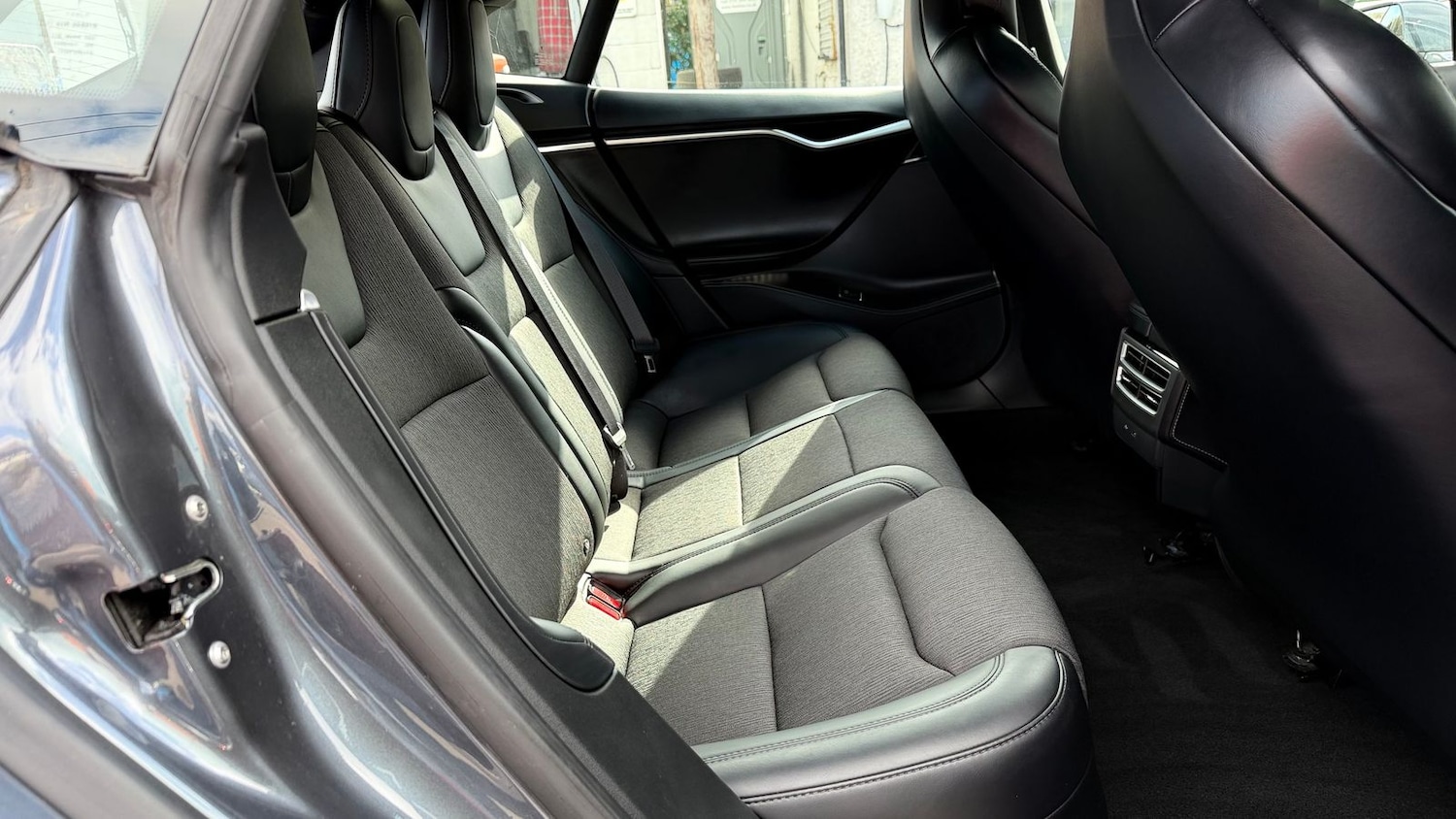 Used Tesla Model S 2017 for sale - 78088725: Photo 23