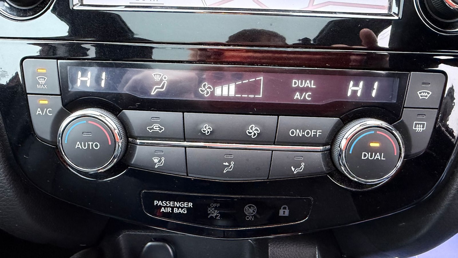 Used Nissan Qashqai 2015 for sale - 77360680: Photo 23