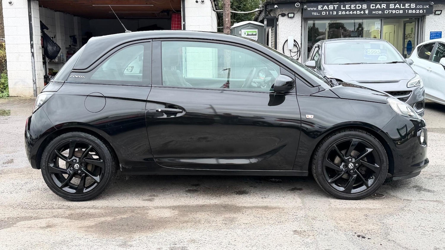 Used Vauxhall ADAM 2018 for sale - 76203676: Photo 2