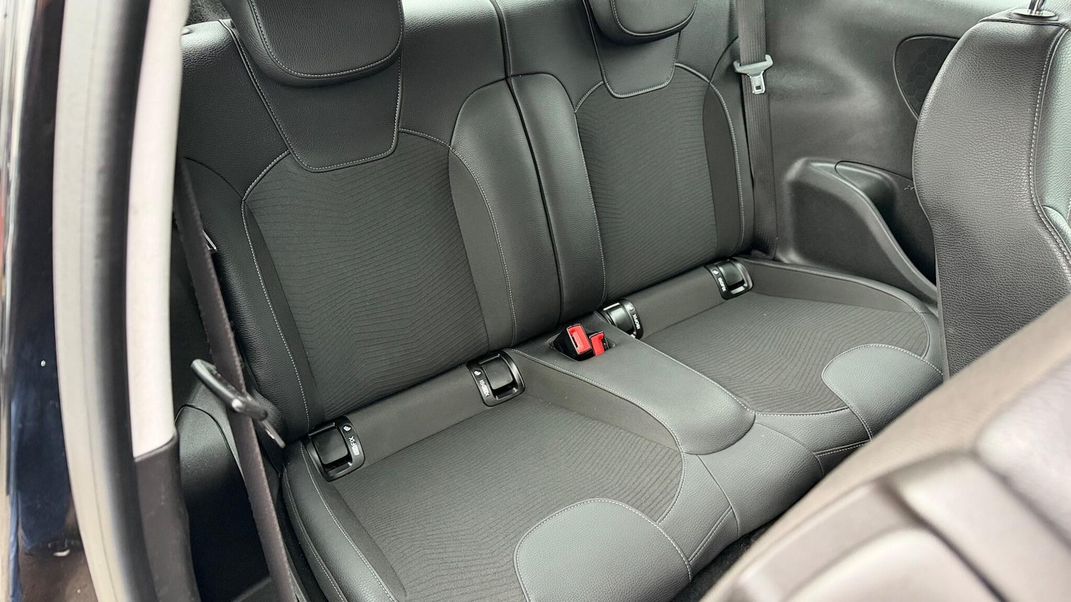 Used Vauxhall ADAM 2018 for sale - 76203676: Photo 21