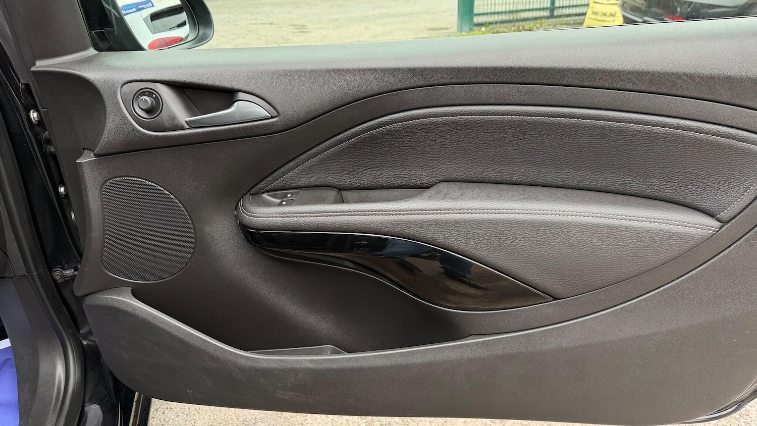 Used Vauxhall ADAM 2018 for sale - 76203676: Photo 30