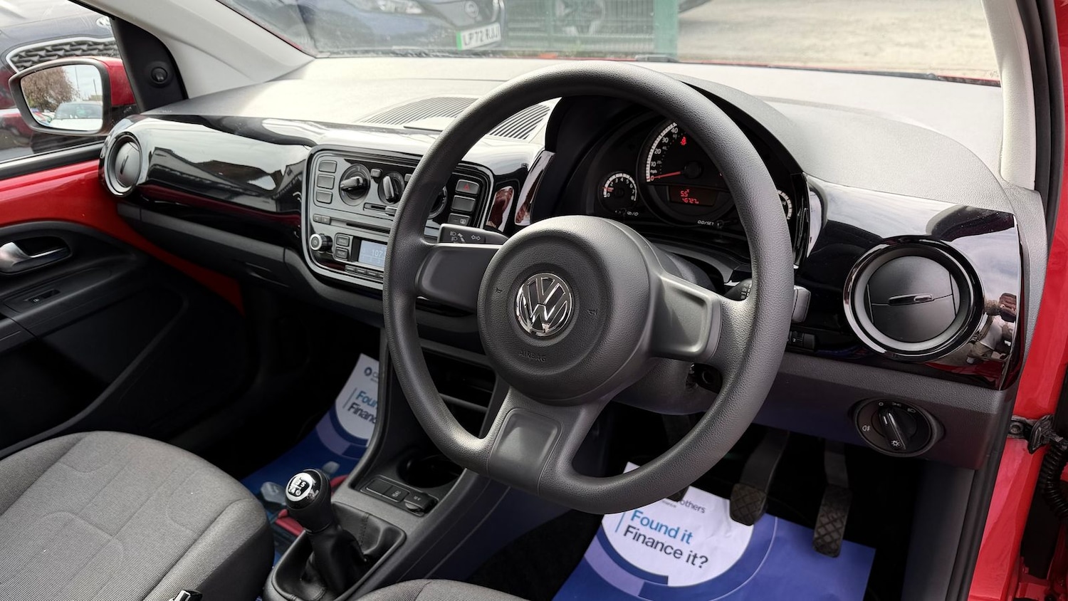 Used Volkswagen up! 2015 for sale - 78036913: Photo 12