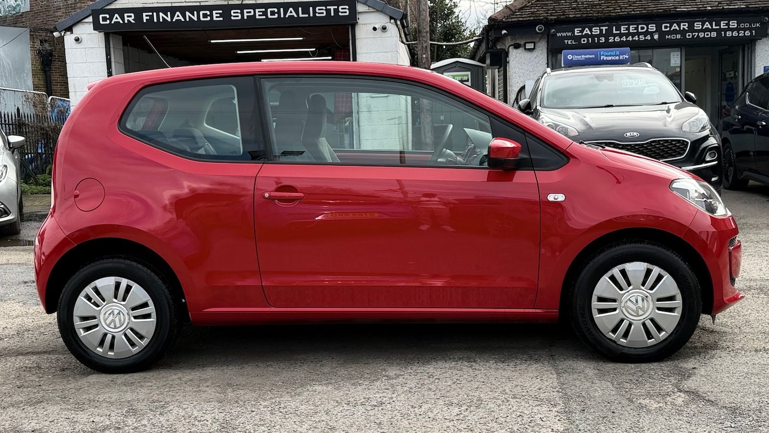 Used Volkswagen up! 2015 for sale - 78036913: Photo 2