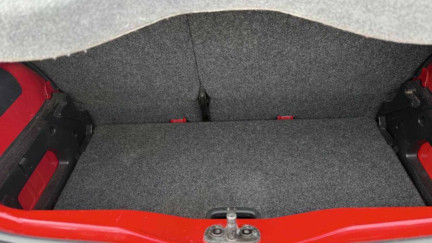 Used Volkswagen up! 2015 for sale - 78036913: Photo 31