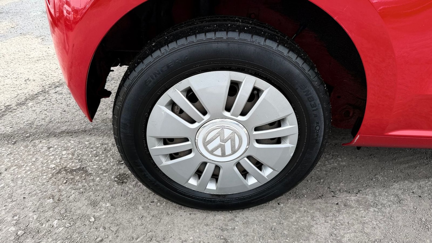 Used Volkswagen up! 2015 for sale - 78036913: Photo 40