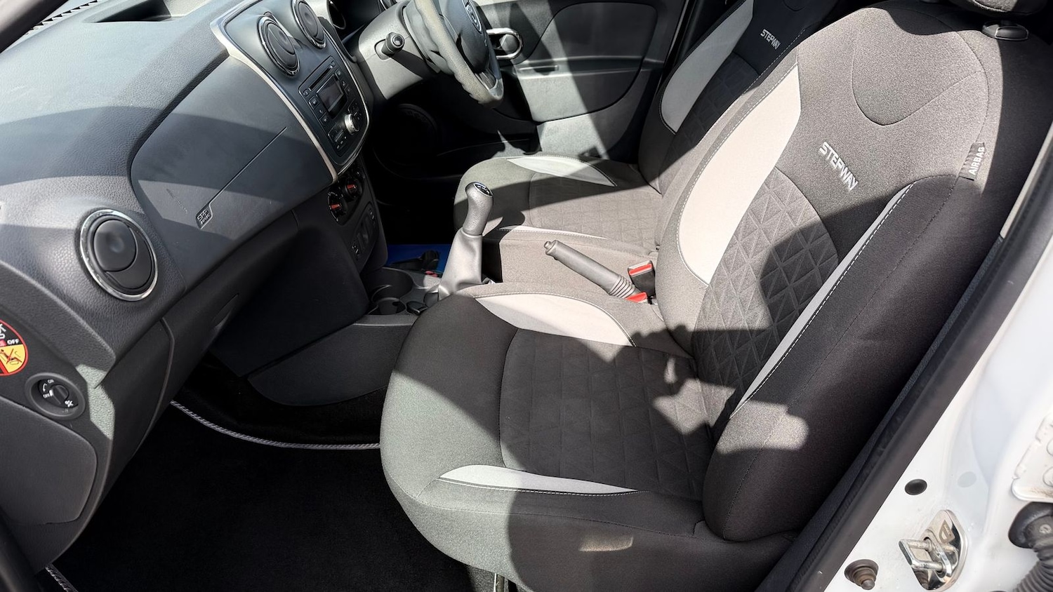 Used Dacia Sandero Stepway 2015 for sale - 78049924: Photo 16