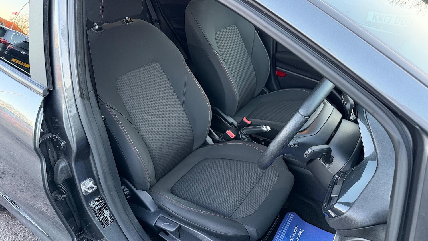 Used Ford Fiesta 2018 for sale - 76635898: Photo 14