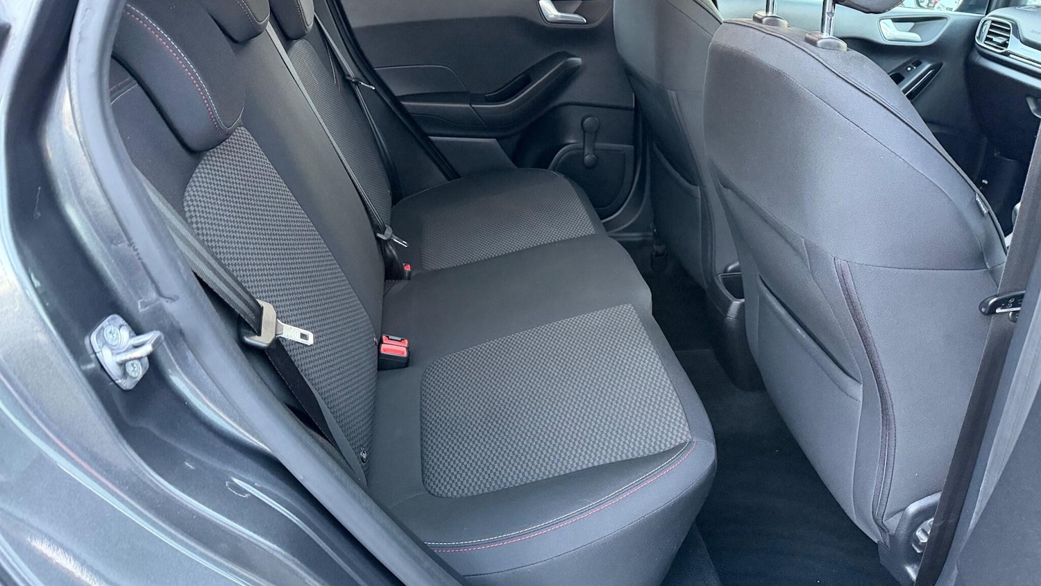 Used Ford Fiesta 2018 for sale - 76635898: Photo 19