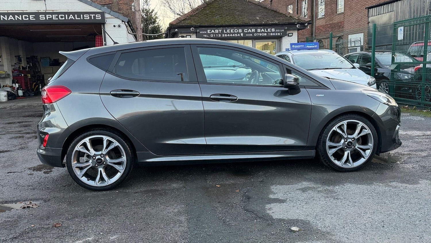 Used Ford Fiesta 2018 for sale - 76635898: Photo 2