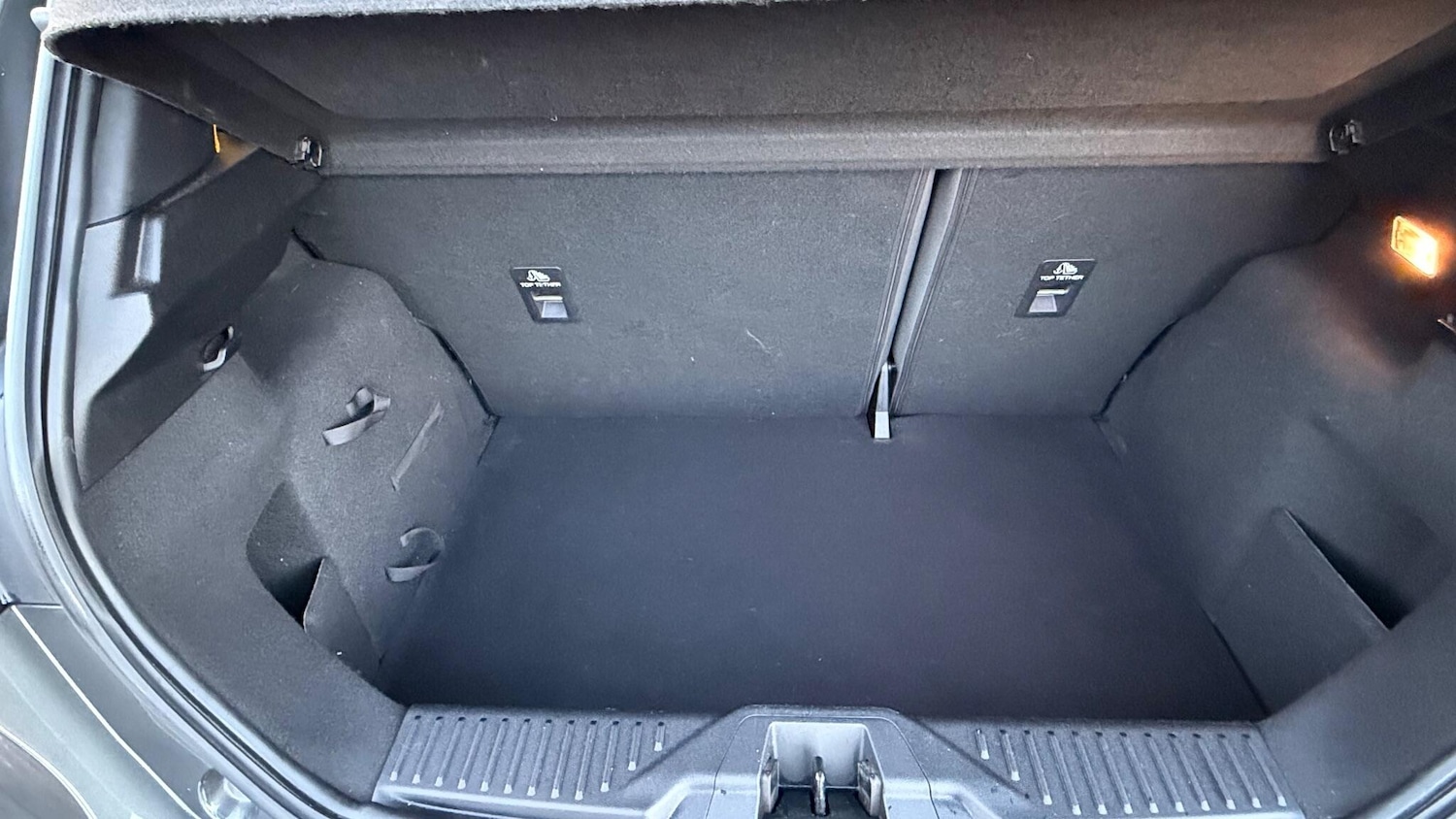 Used Ford Fiesta 2018 for sale - 76635898: Photo 32