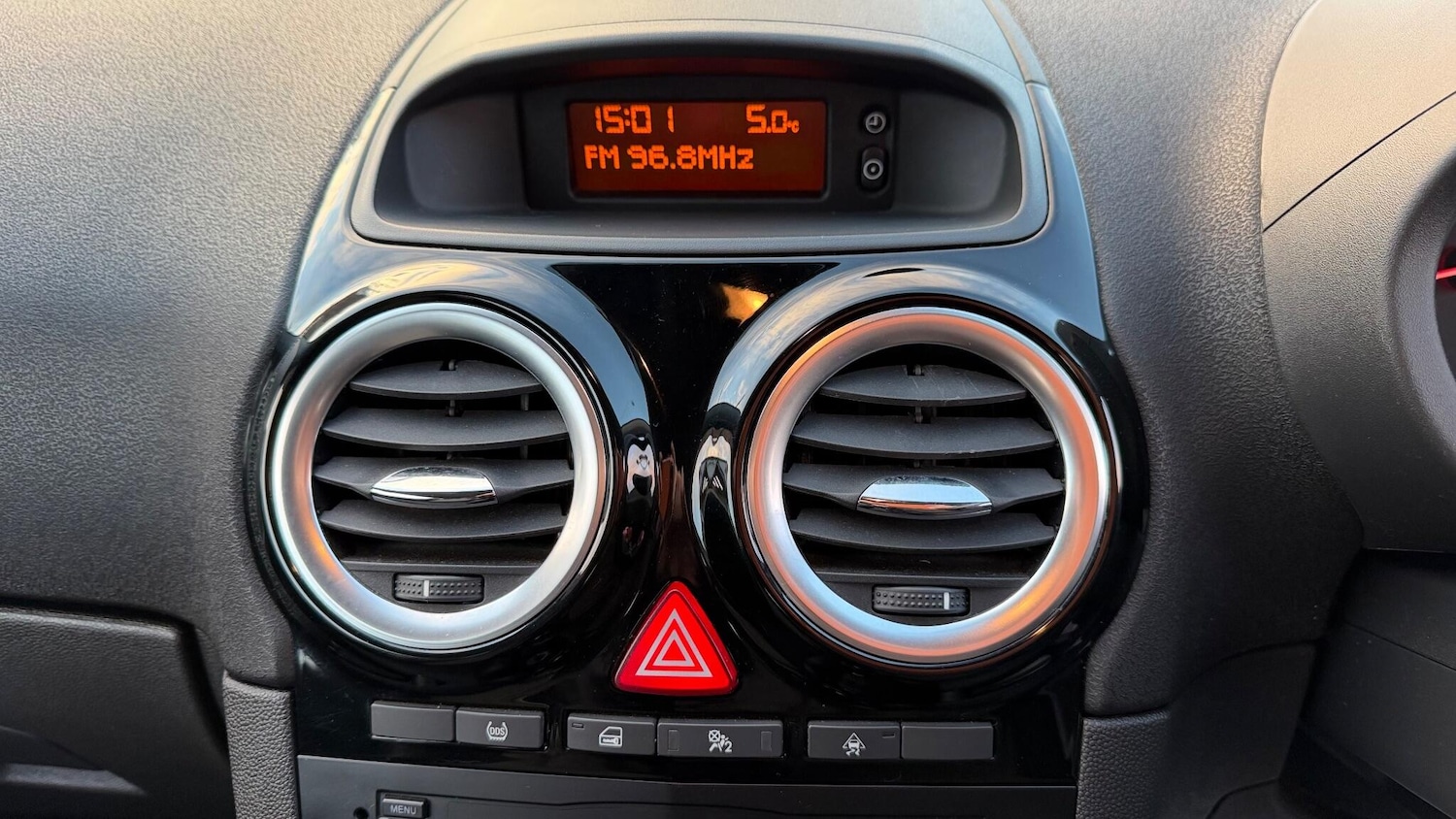 Used Vauxhall Corsa 2015 for sale - 76795013: Photo 22