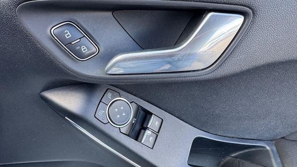 Used Ford Fiesta 2017 for sale - 75495445: Photo 30