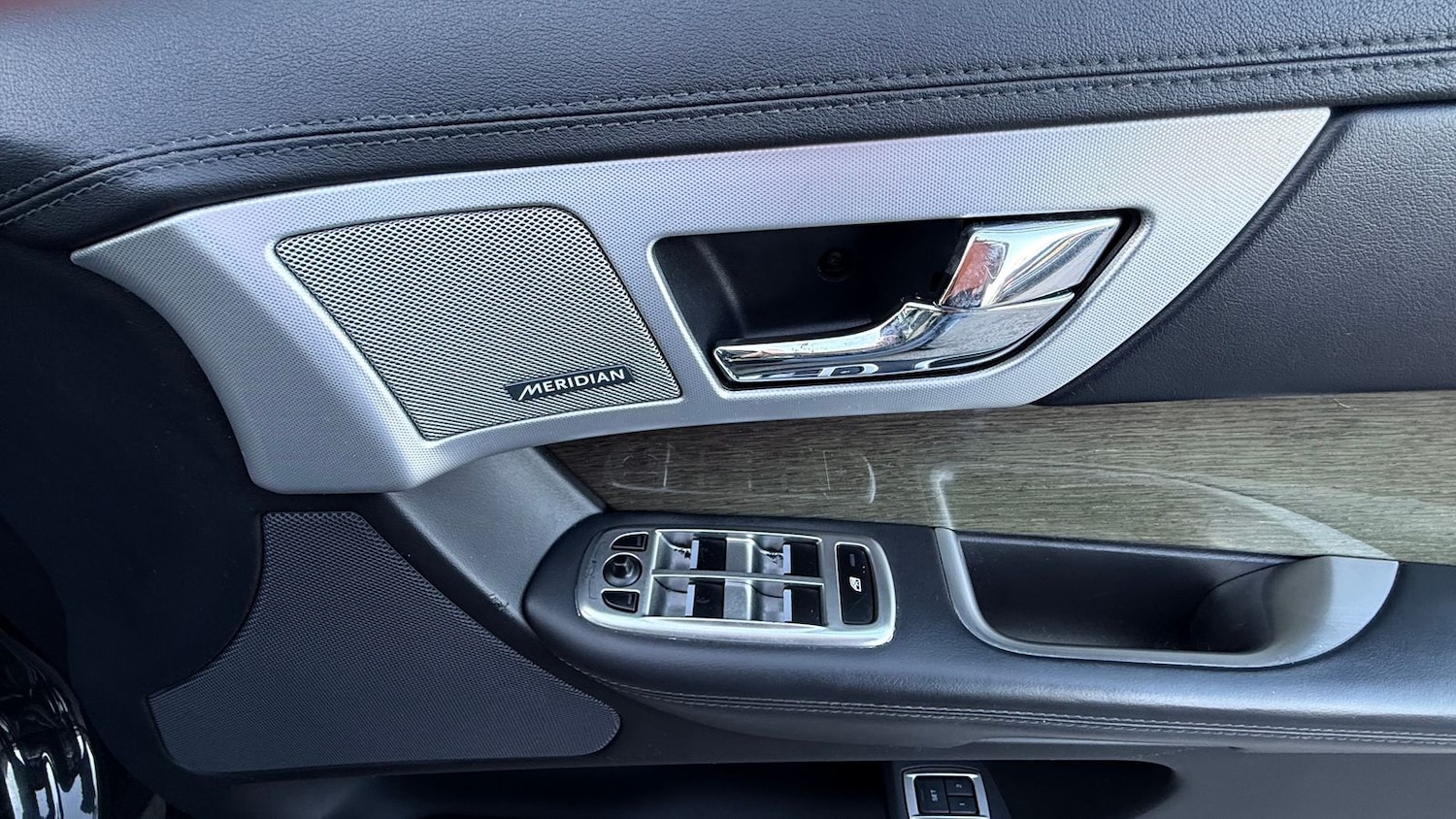 Used Jaguar XF 2013 for sale - 77740199: Photo 28