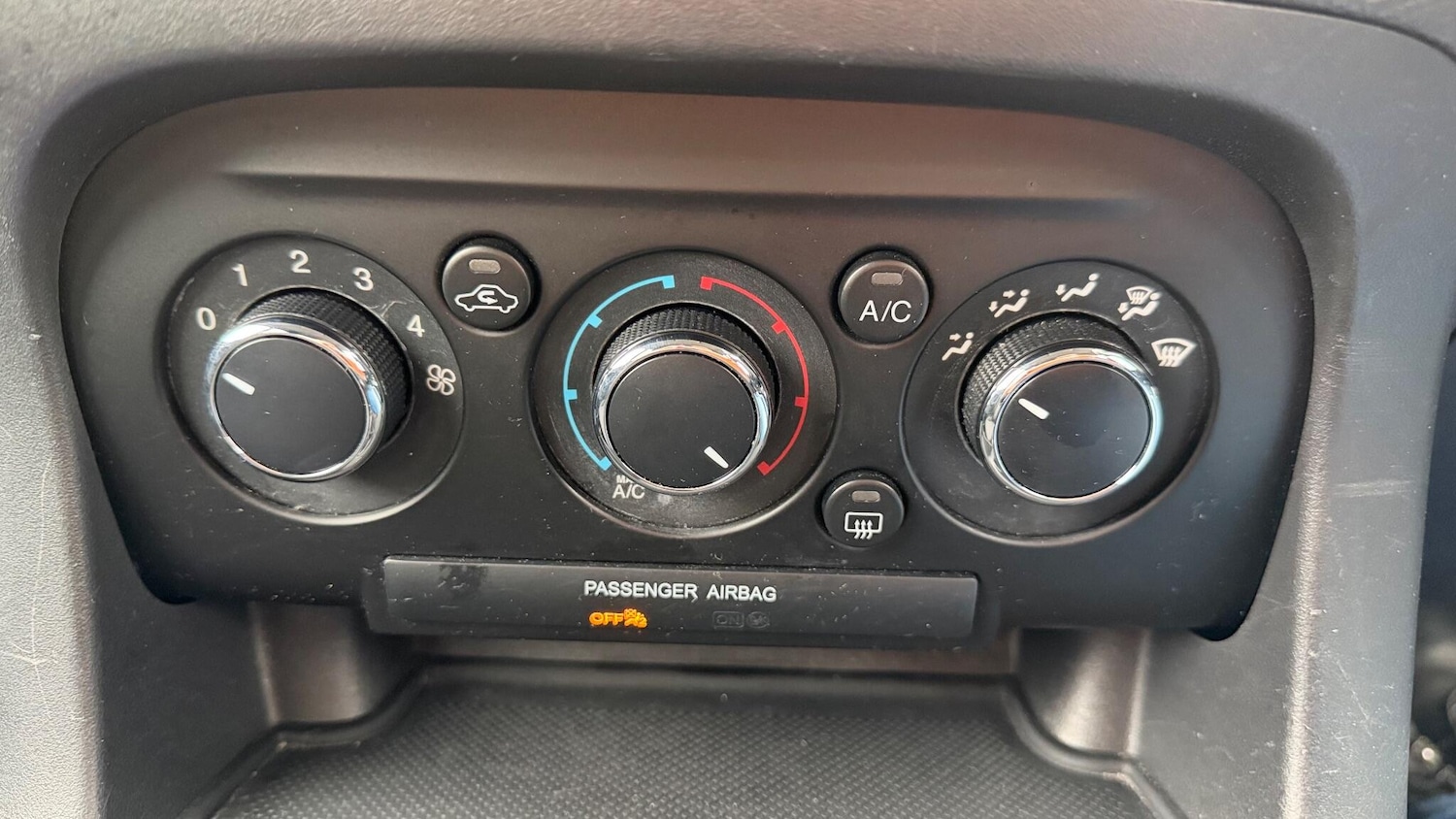 Used Ford Ka+ 2017 for sale - 76420259: Photo 21