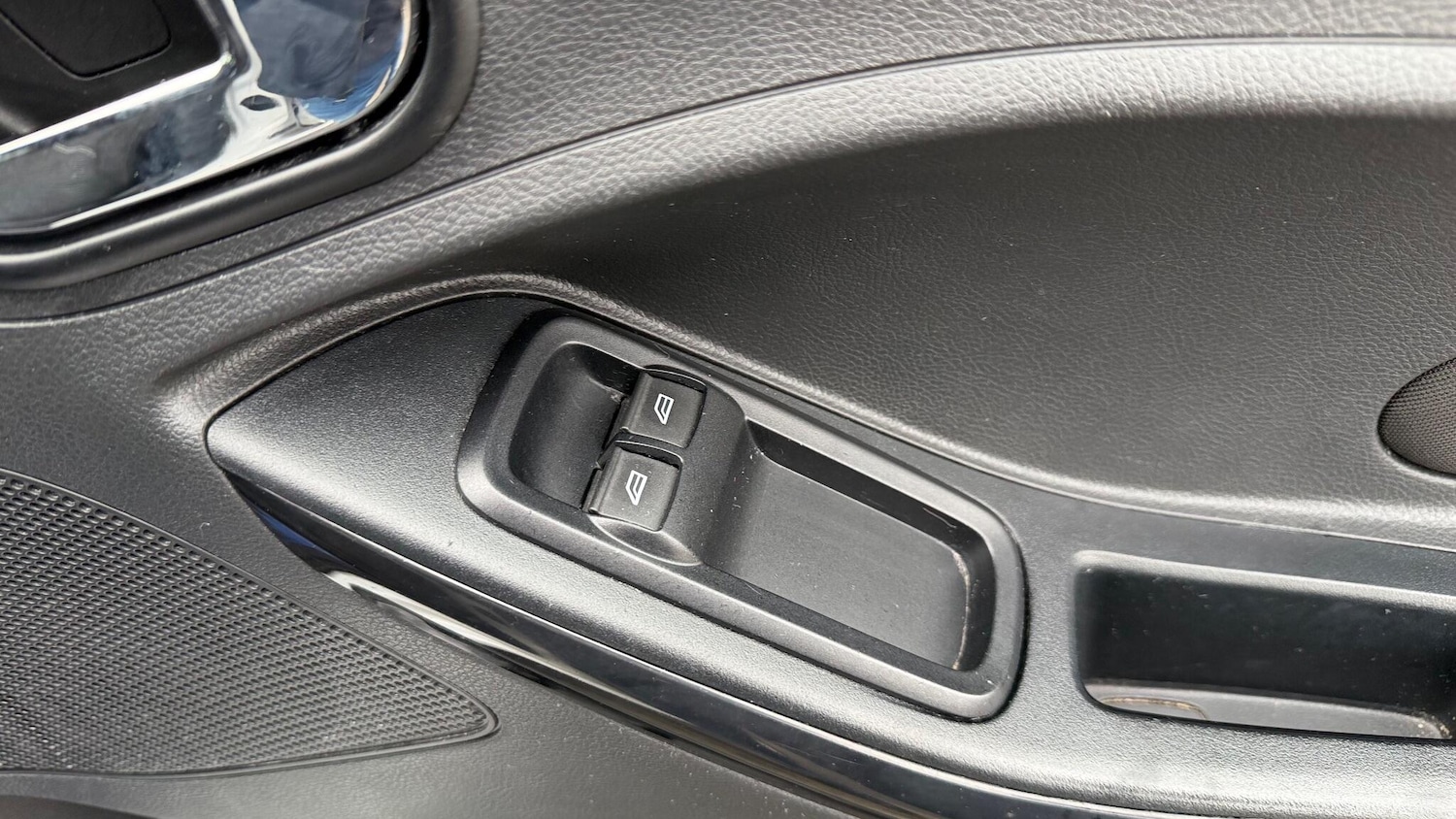 Used Ford Ka+ 2017 for sale - 76420259: Photo 28