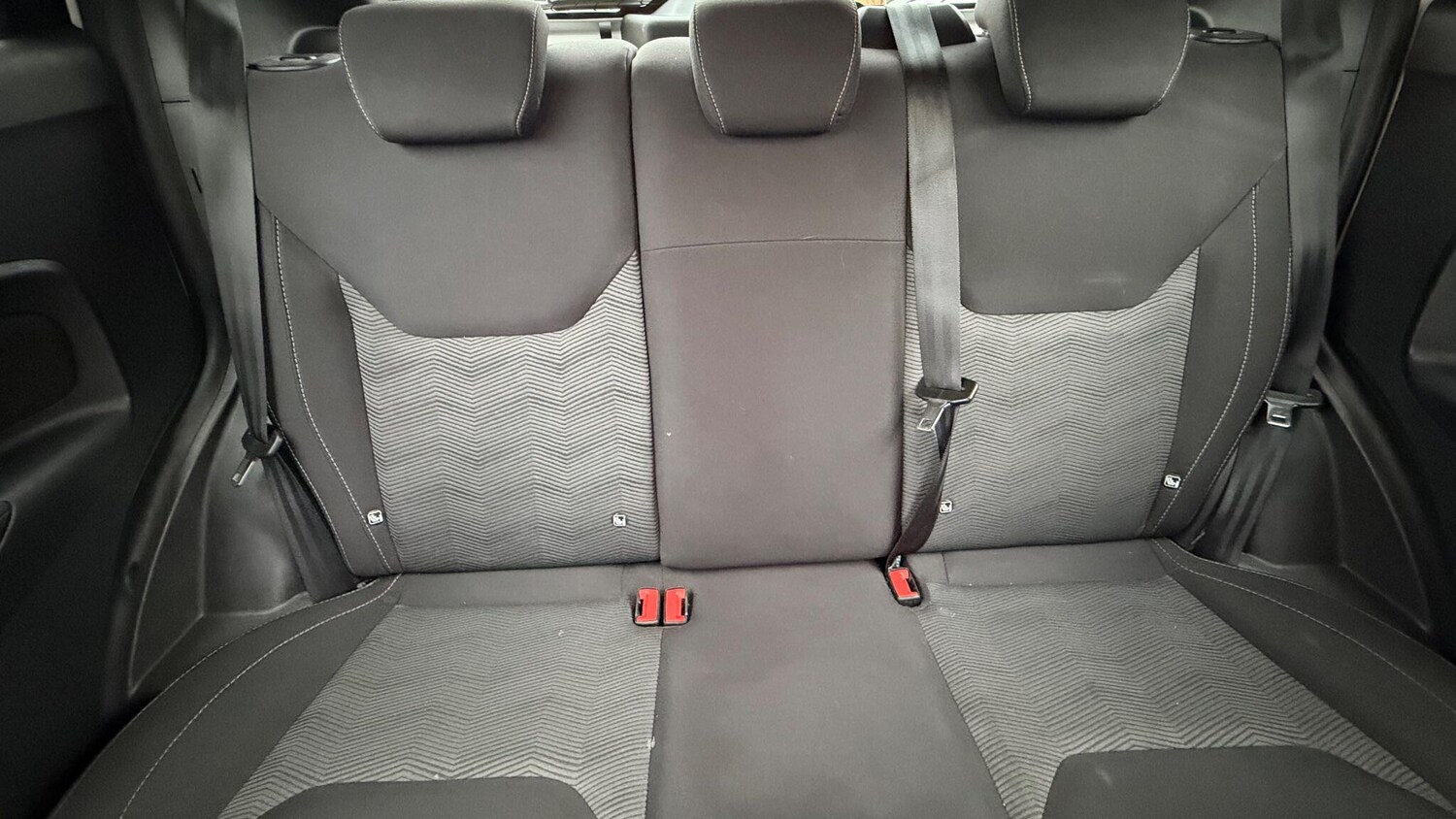 Used Ford Ka+ 2017 for sale - 76420259: Photo 31