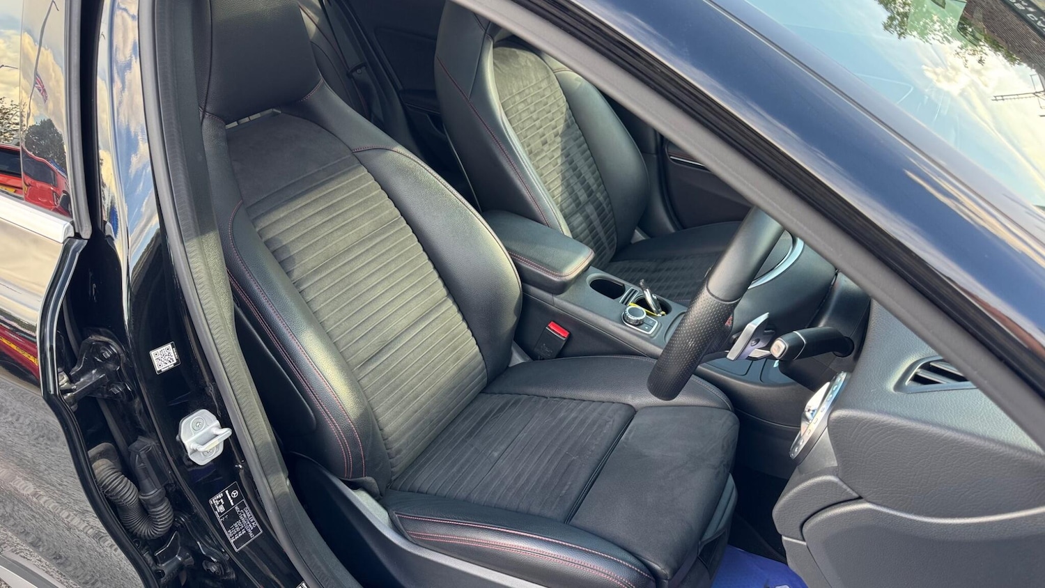 Used Mercedes-Benz GLA 2016 for sale - 76095887: Photo 16