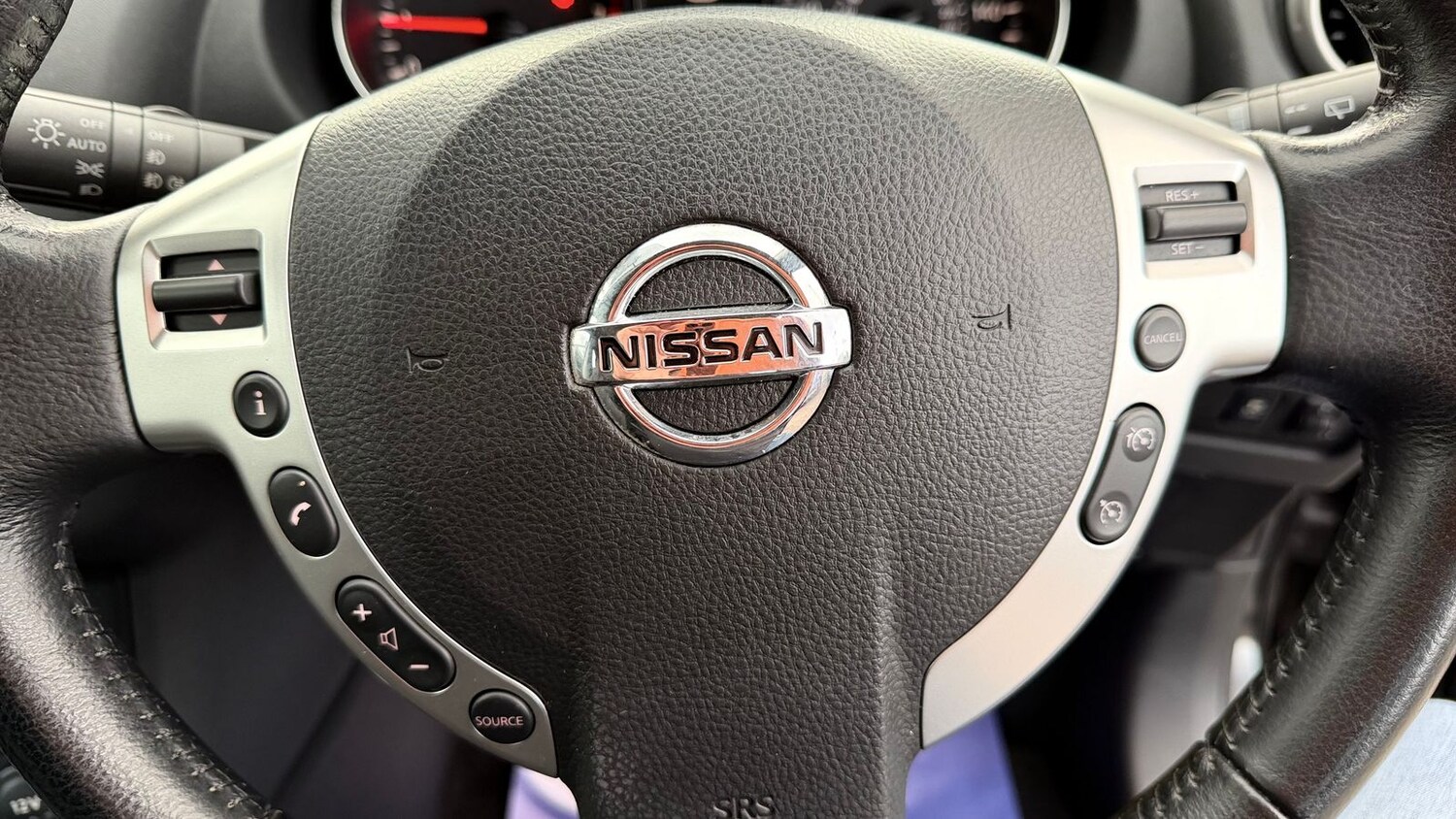 Used Nissan Qashqai 2010 for sale - 77841714: Photo 23