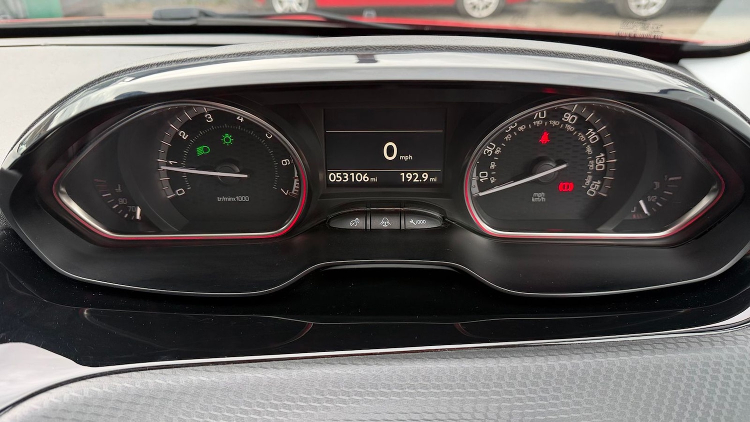 Used Peugeot 2008 2017 for sale - 77600522: Photo 11