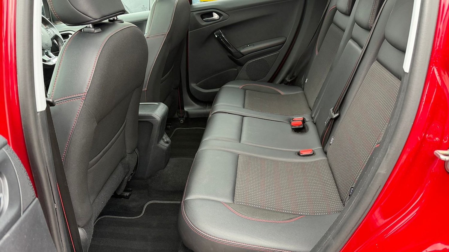 Used Peugeot 2008 2017 for sale - 77600522: Photo 19