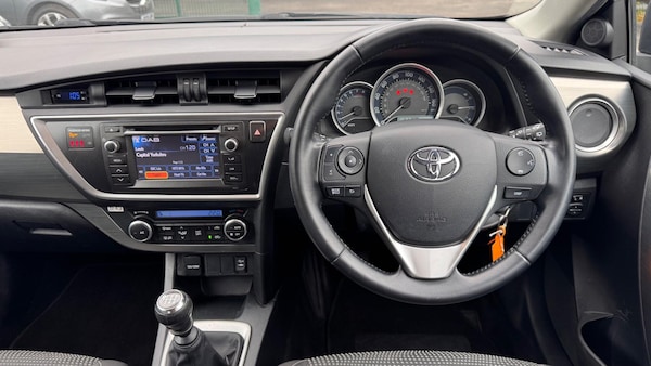 Used Toyota Auris 2013 for sale - 74396994: Photo 11